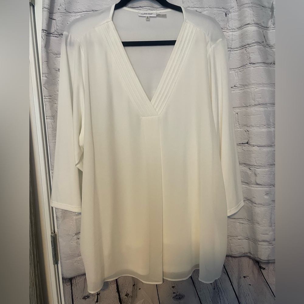 Calvin Klein 3/4 Sleeve Top